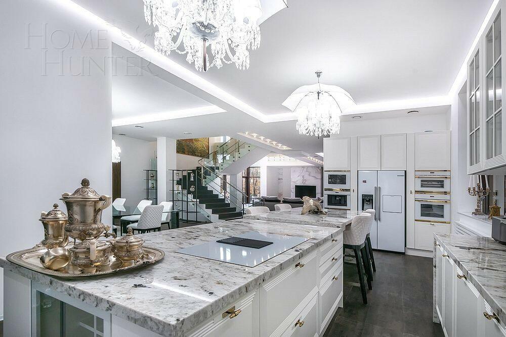 2-этажный коттедж 1 200 м² с отделкой