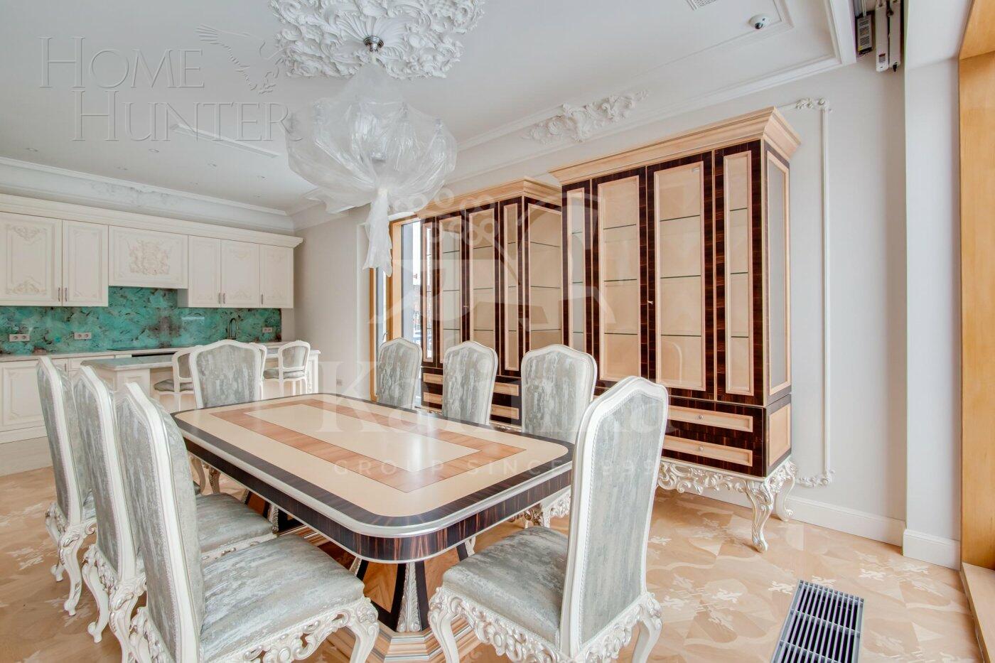 4-КОМН. КВАРТИРА С ОТДЕЛКОЙ 200 М² НА 3 ЭТАЖЕ