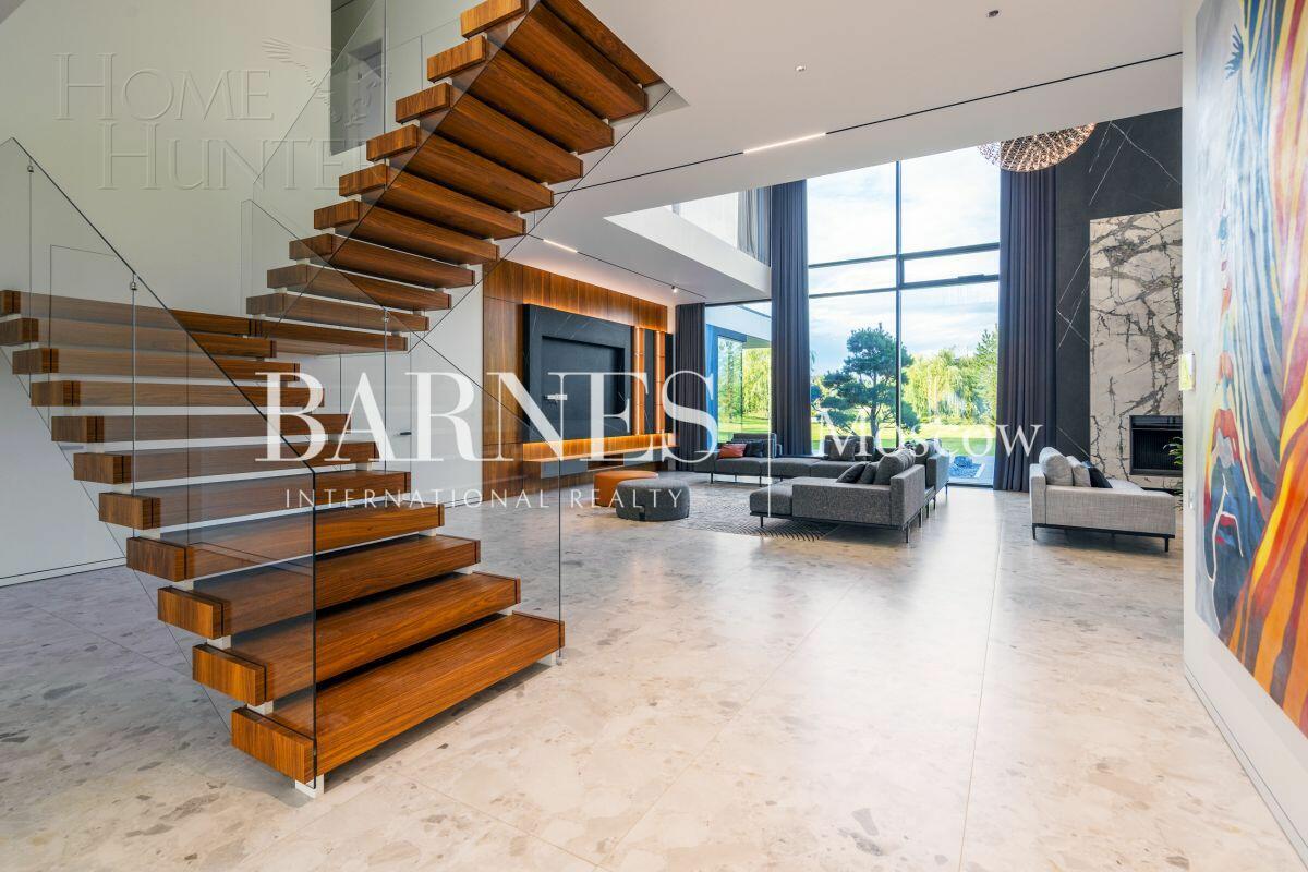 2-этажный коттедж 1 000 м² с отделкой