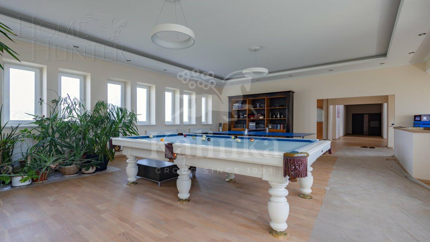 2-этажный коттедж 2 500 м² с отделкой