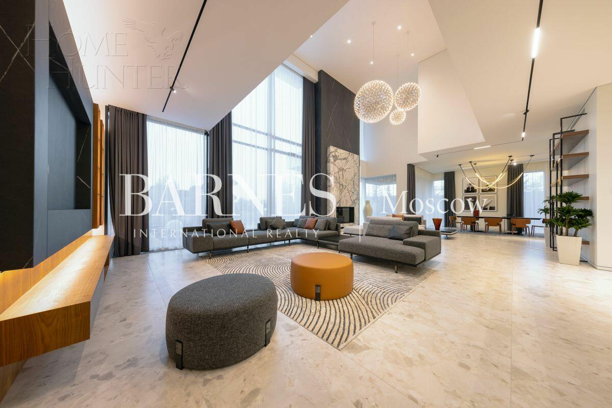 2-этажный коттедж 1 000 м² с отделкой