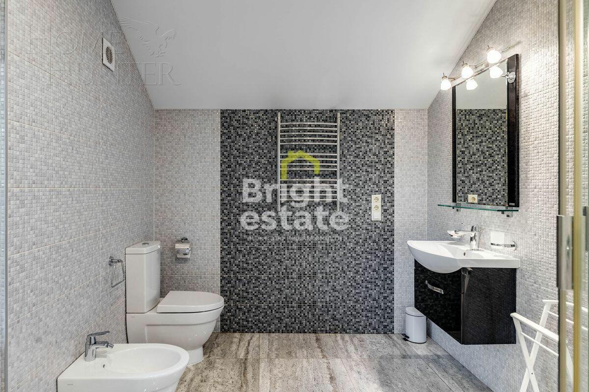 3-этажный коттедж 420 м² с отделкой