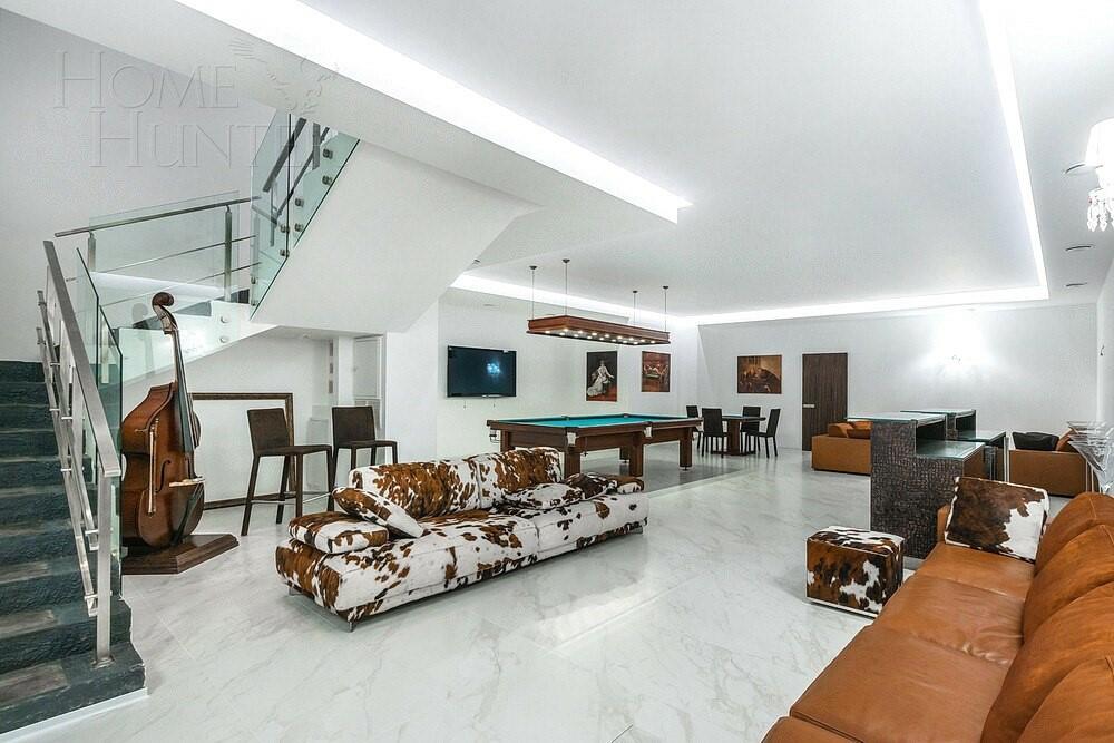 2-этажный коттедж 1 200 м² с отделкой