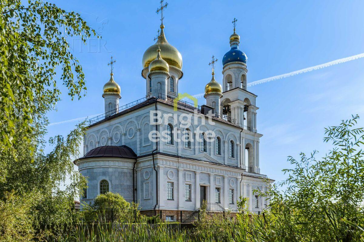 2-этажный коттедж 680 м² без отделки