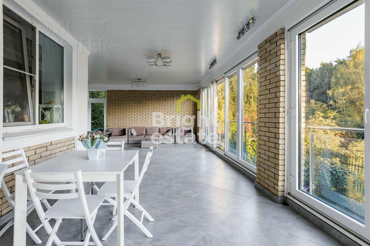 3-этажный коттедж 420 м² с отделкой