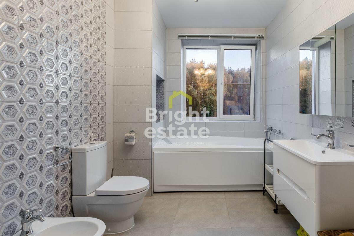 3-этажный коттедж 420 м² с отделкой