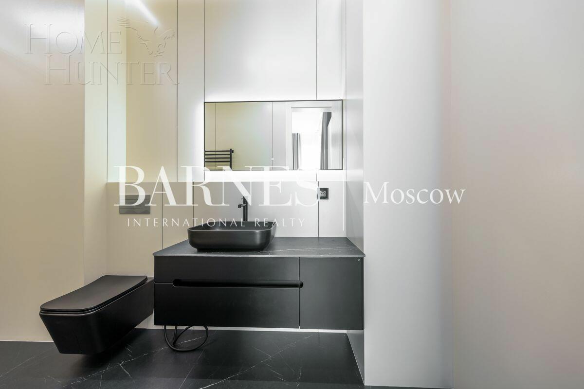 2-этажный коттедж 1 000 м² с отделкой