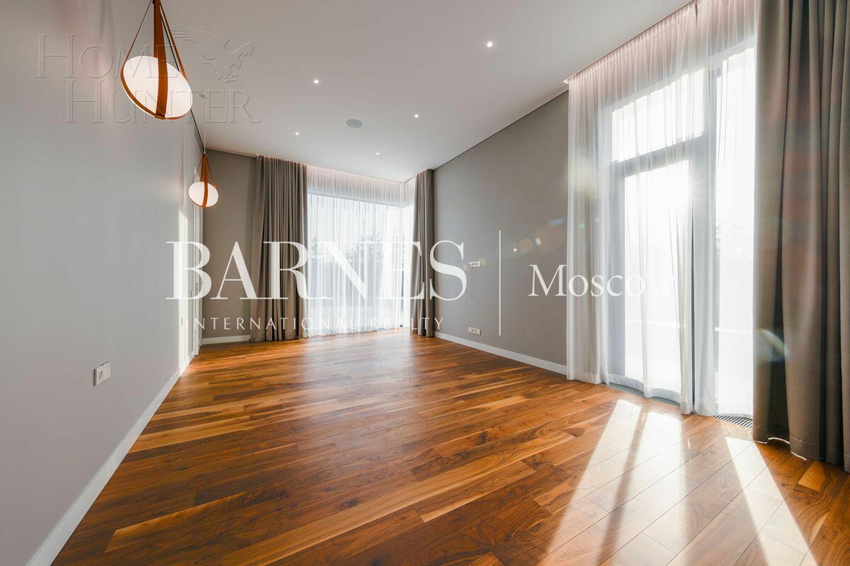 2-этажный коттедж 1 000 м² с отделкой