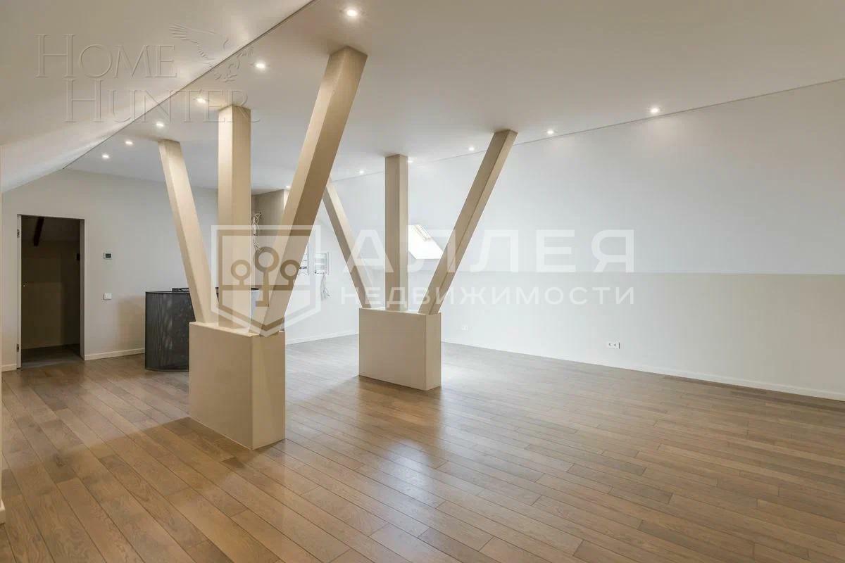 2-этажный коттедж 370 м² с отделкой