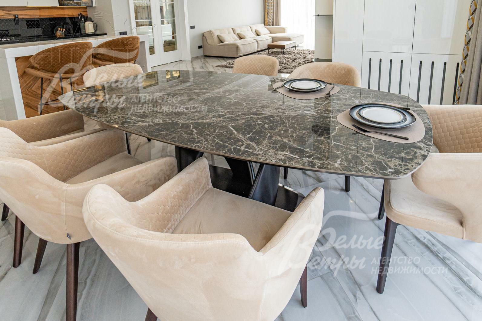 3-этажный коттедж 535 м² с отделкой