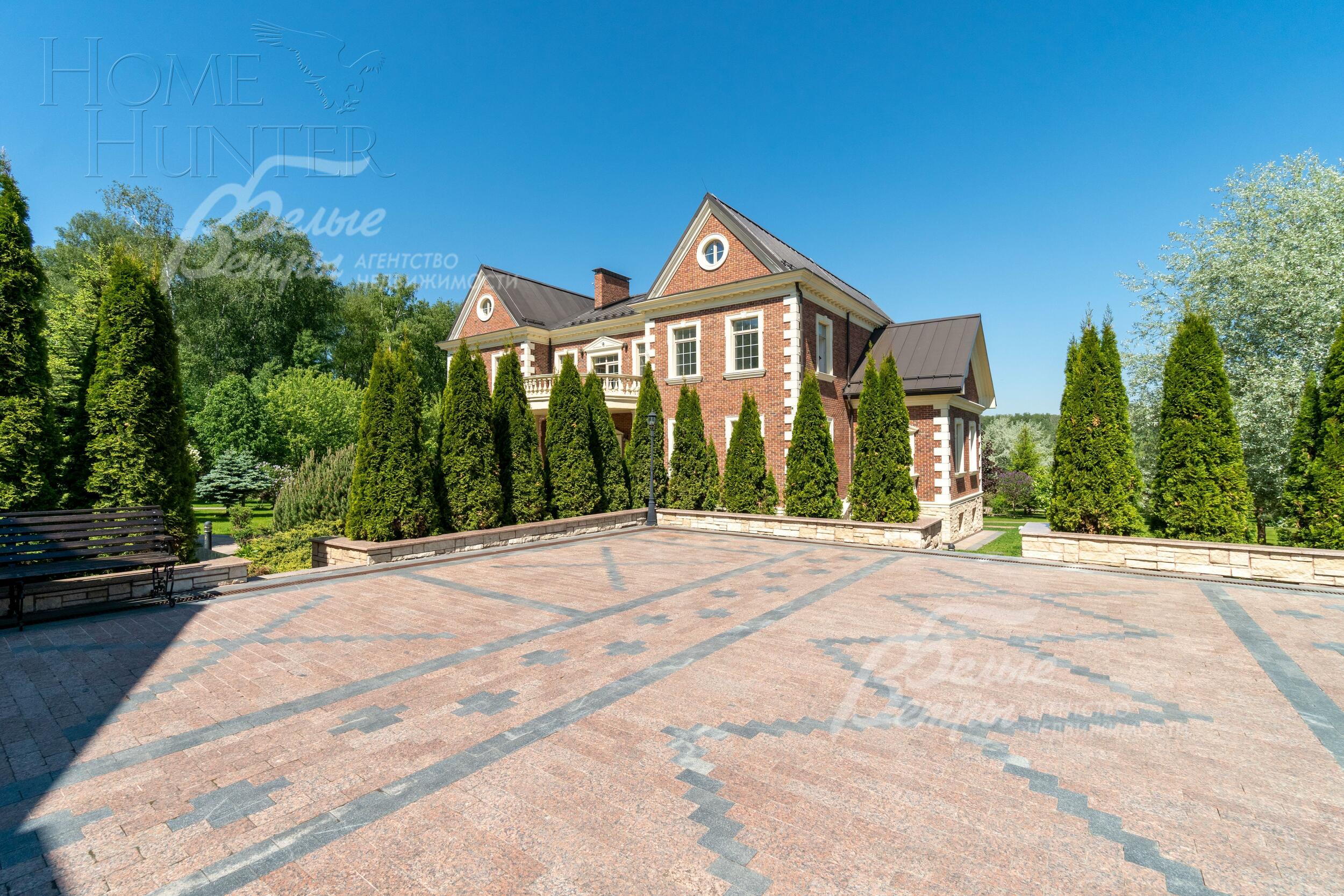 2-этажный коттедж 1 580 м² без отделки