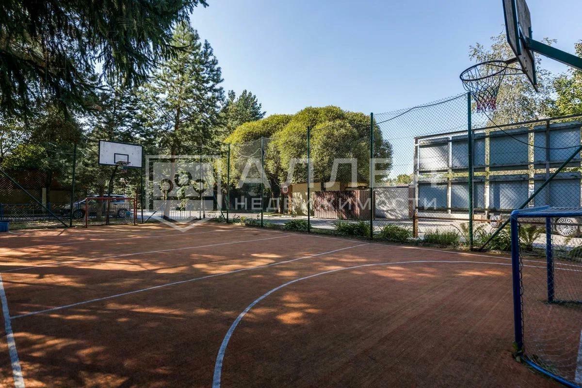 2-этажный коттедж 370 м² с отделкой