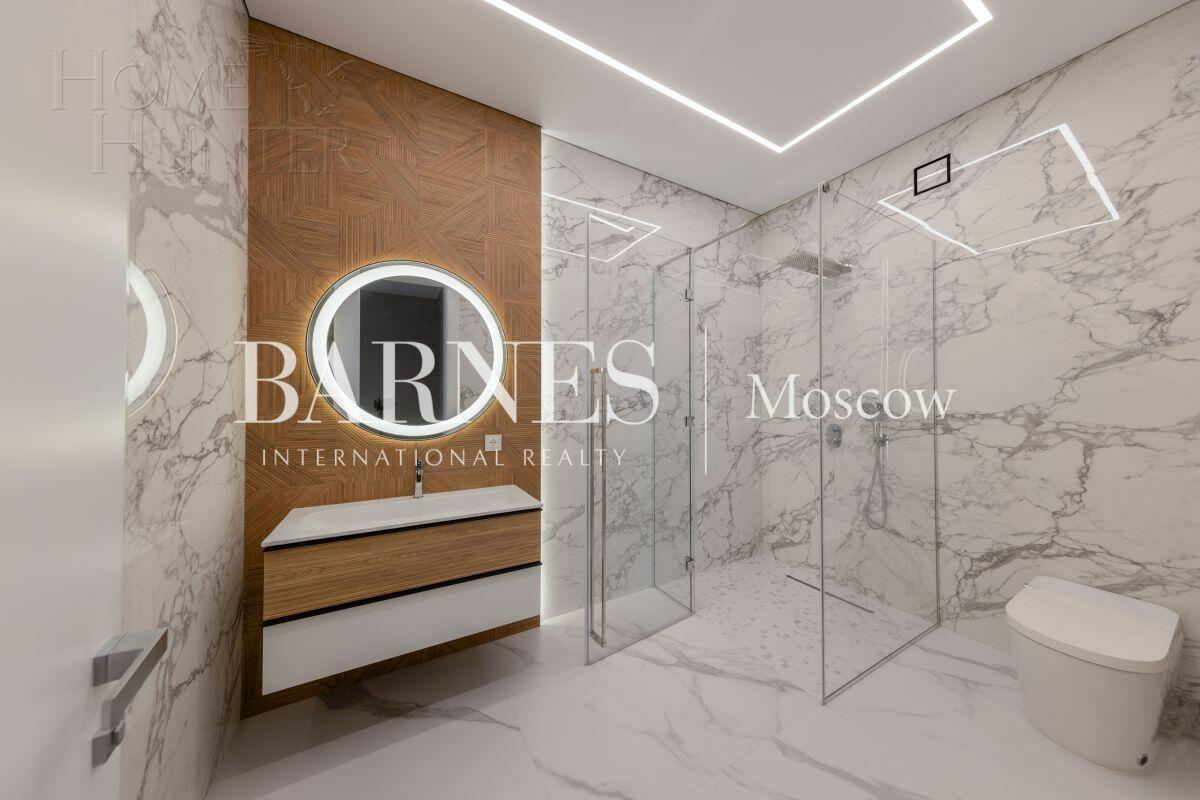 2-этажный коттедж 1 000 м² с отделкой