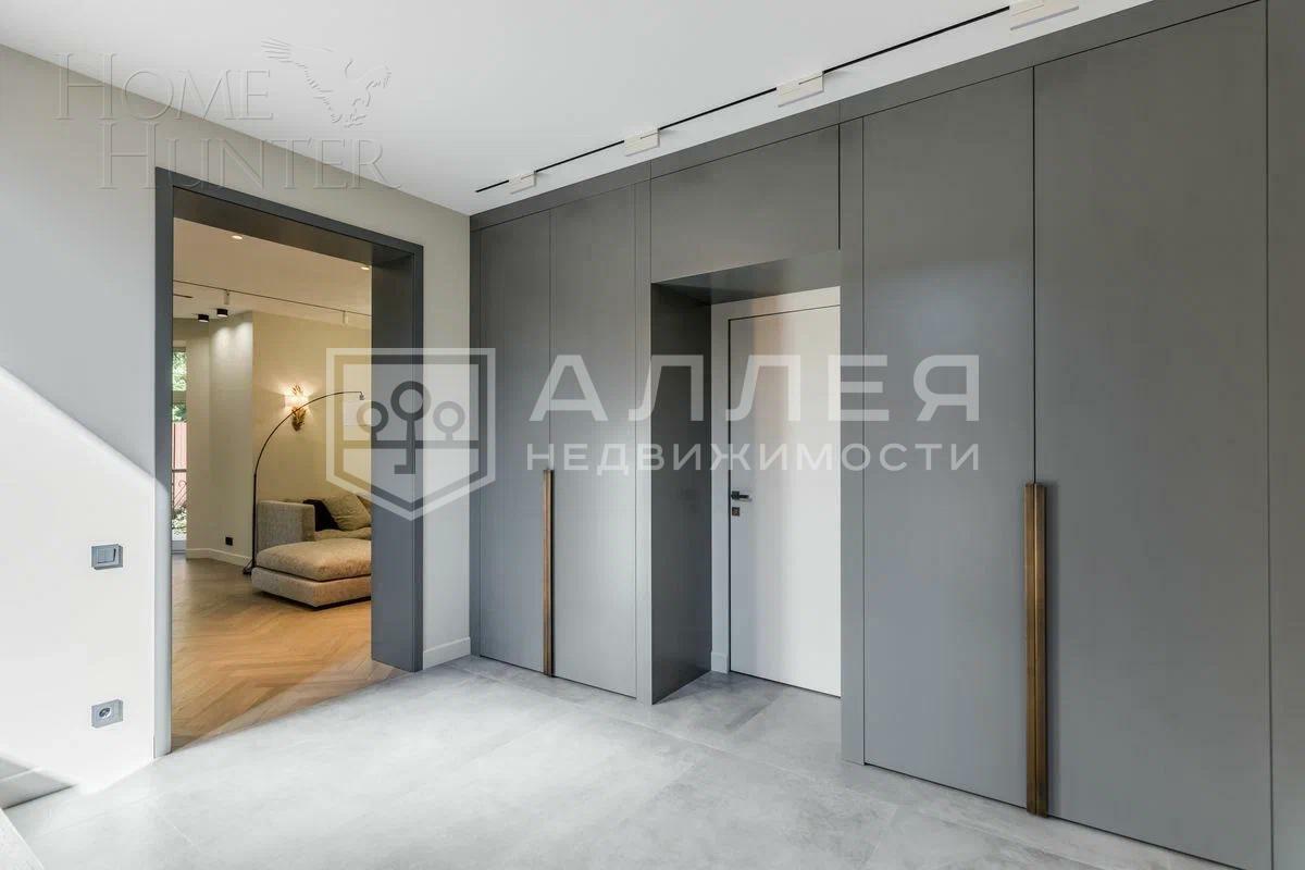 2-этажный коттедж 370 м² с отделкой