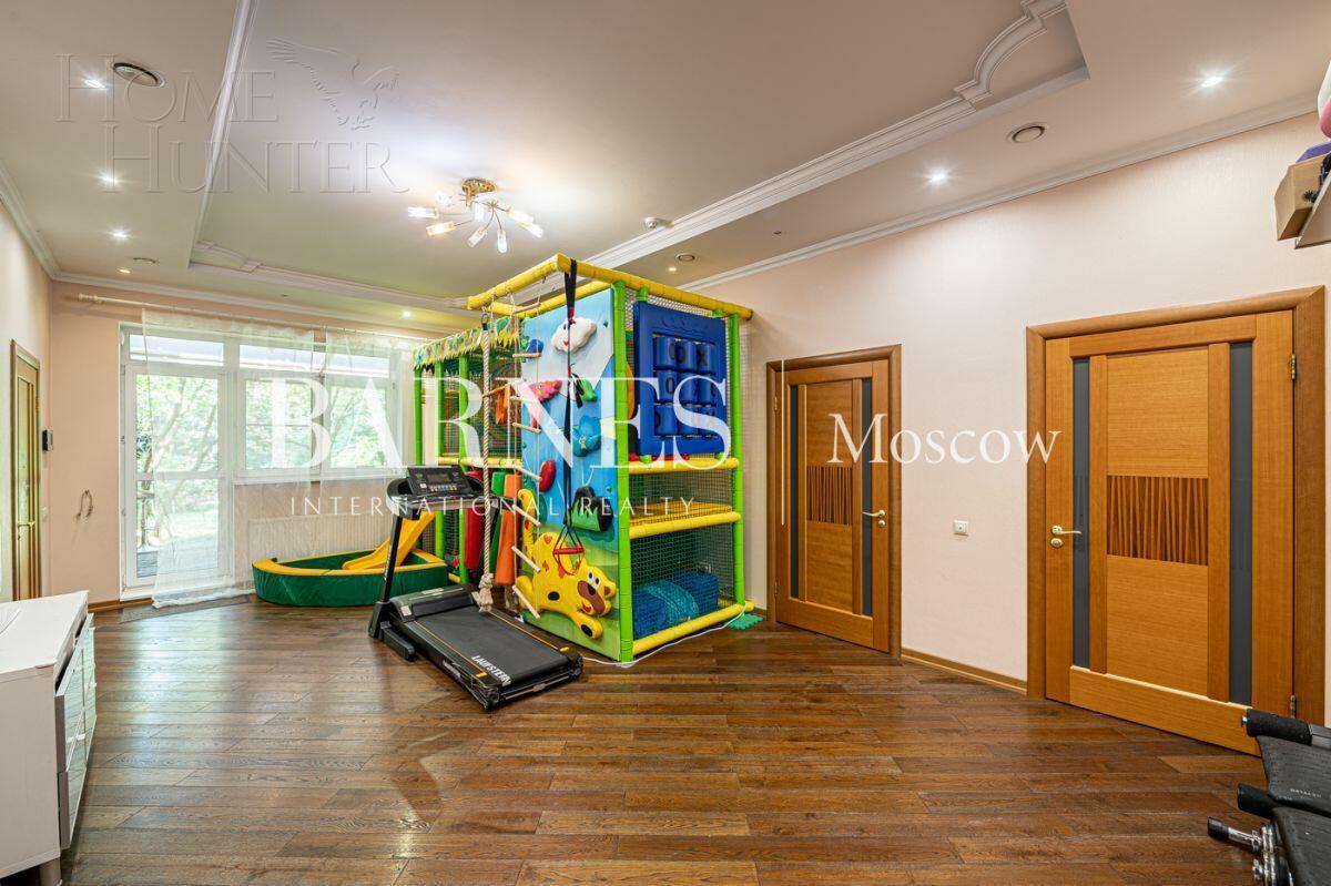 2-этажный таунхаус 256.7 м² с отделкой