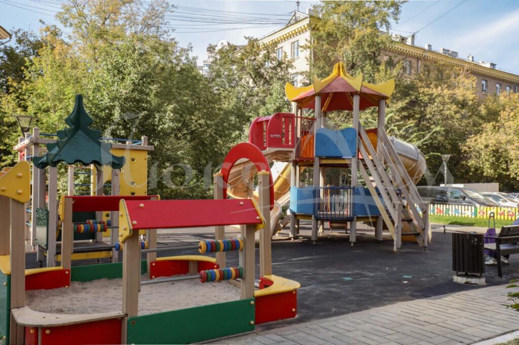 6-КОМН. КВАРТИРА БЕЗ ОТДЕЛКИ 226.2 М² НА 2 ЭТАЖЕ