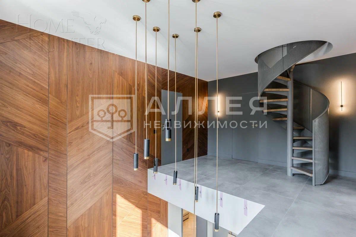 2-этажный коттедж 370 м² с отделкой