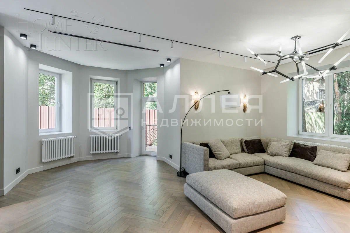 2-этажный коттедж 370 м² с отделкой