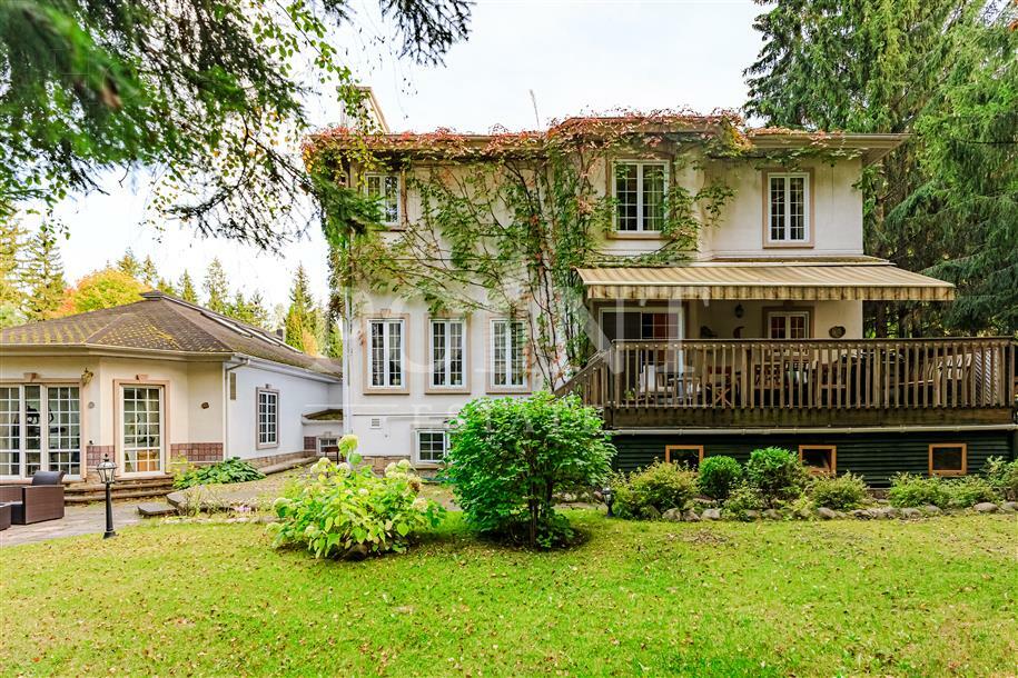 2-этажный коттедж 512.5 м² с отделкой