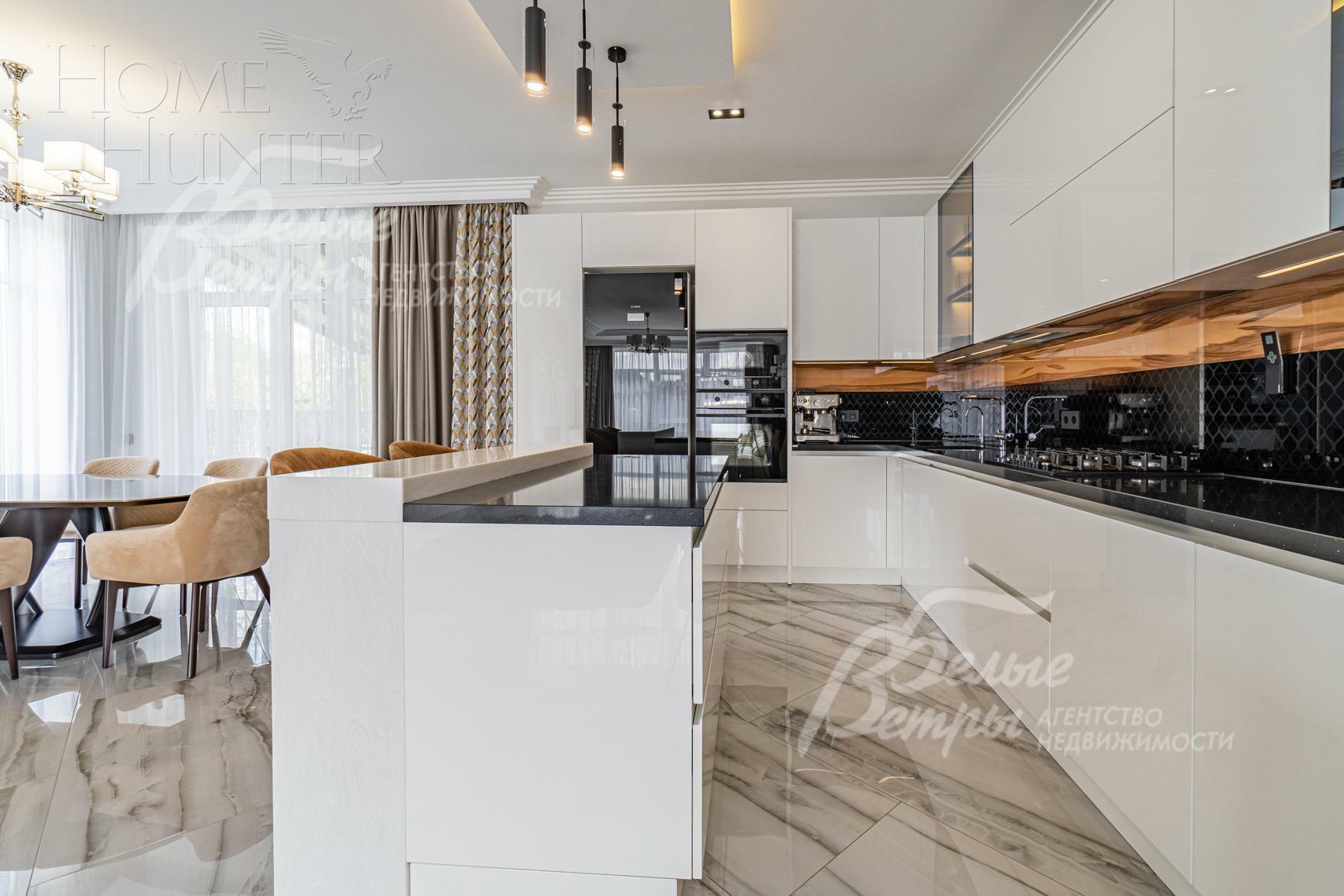 3-этажный коттедж 535 м² с отделкой