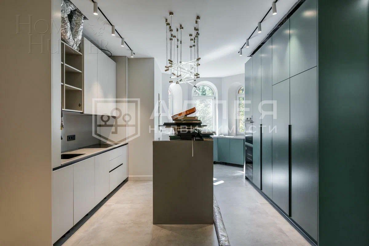 2-этажный коттедж 370 м² с отделкой