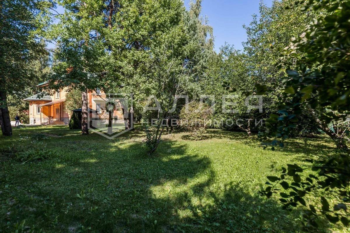 2-этажный коттедж 370 м² с отделкой