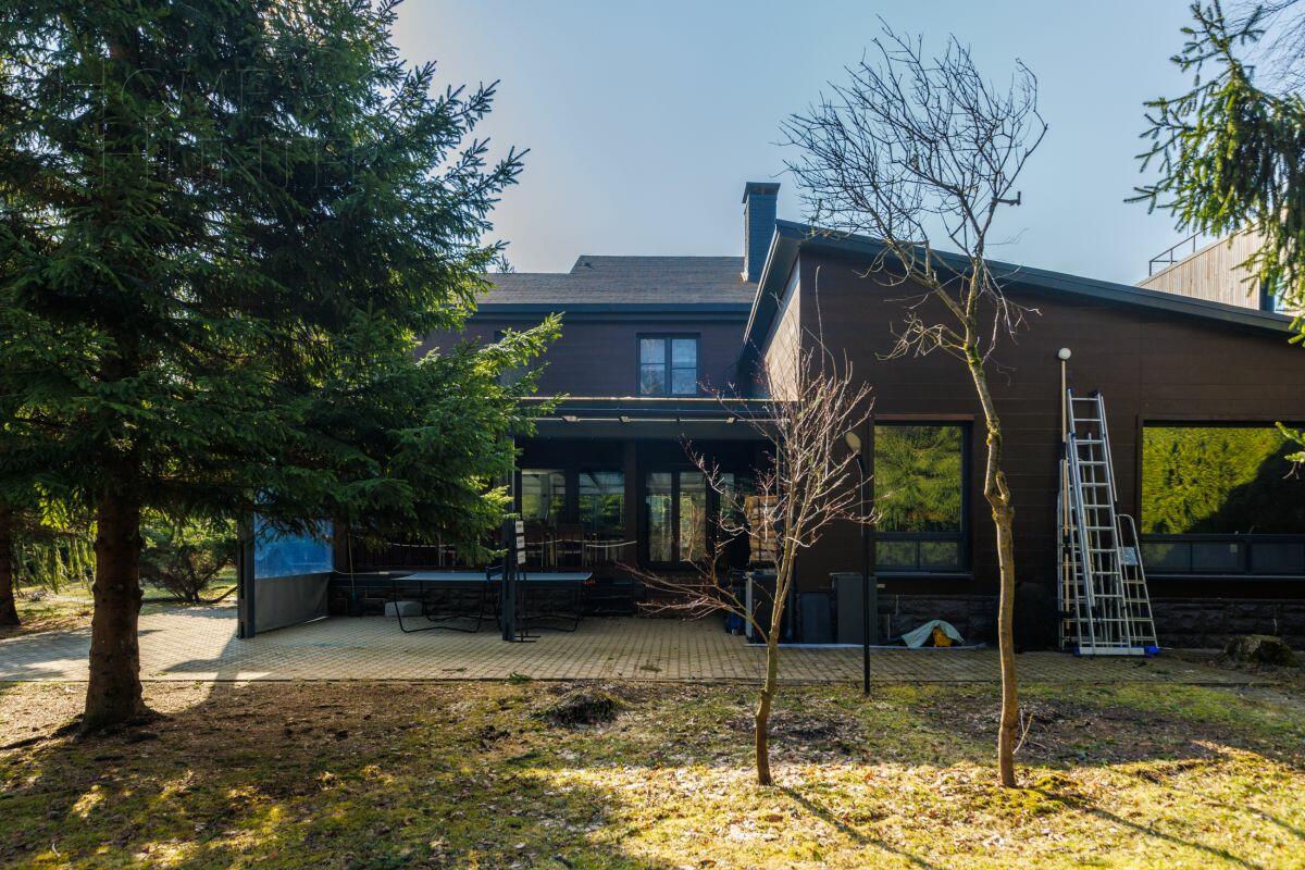 3-этажный коттедж 315 м² с отделкой