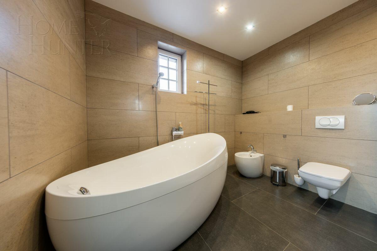 3-этажный коттедж 315 м² с отделкой