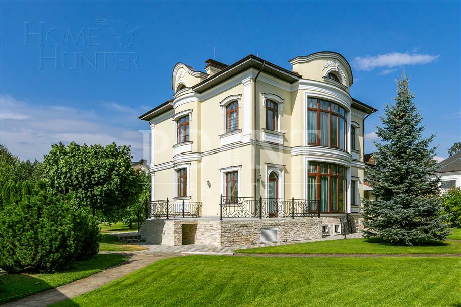 3-этажный коттедж 860 м² с отделкой