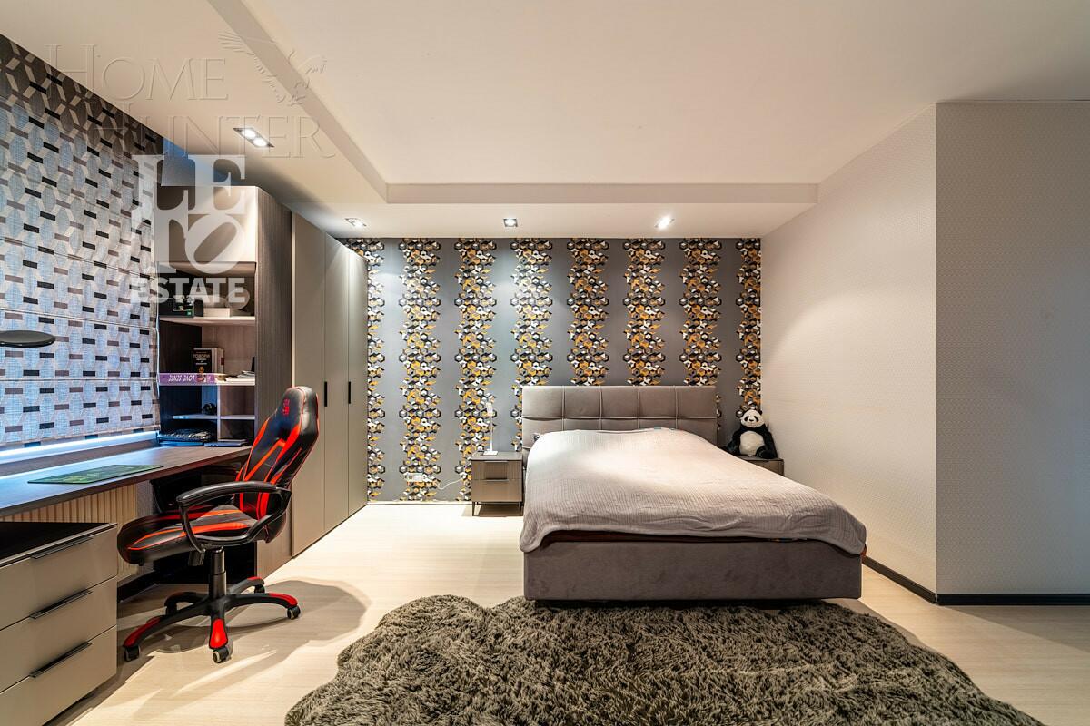 4-этажный таунхаус 220 м² с отделкой