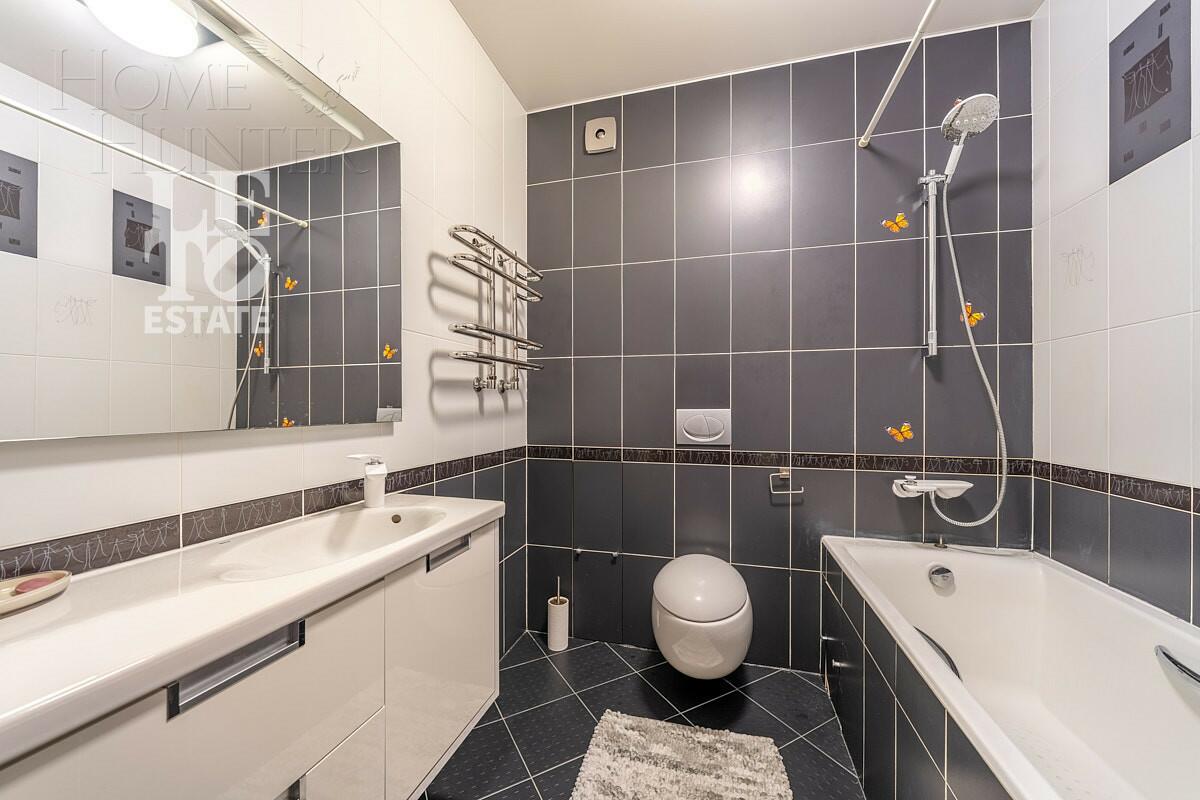 4-этажный таунхаус 220 м² с отделкой