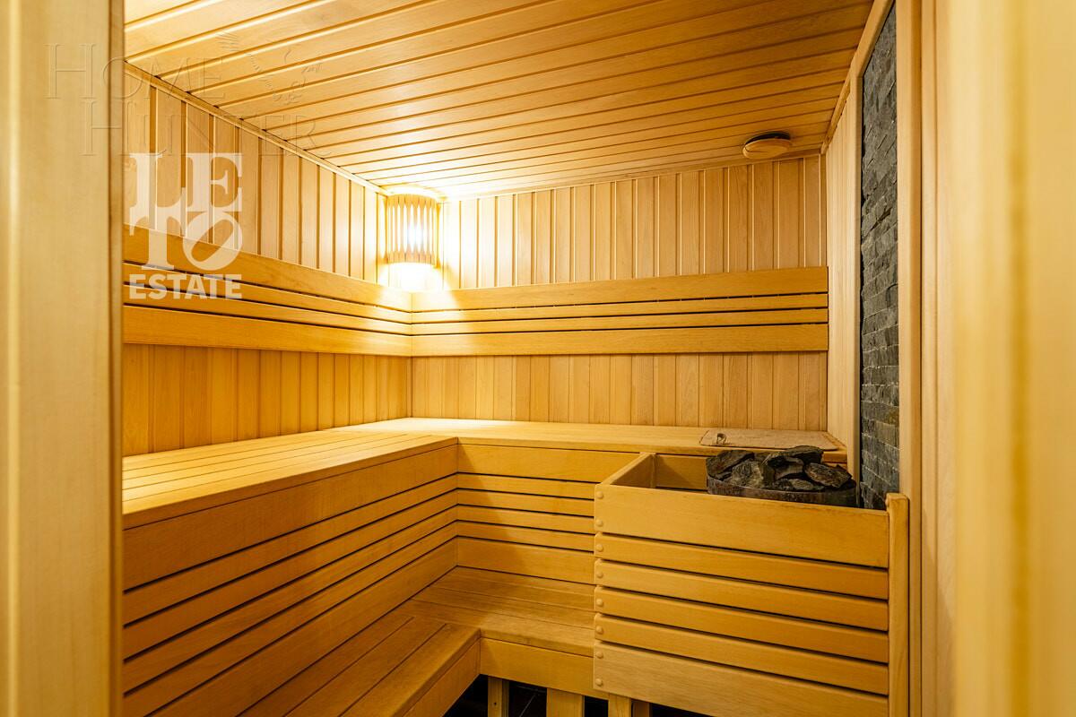 4-этажный таунхаус 220 м² с отделкой