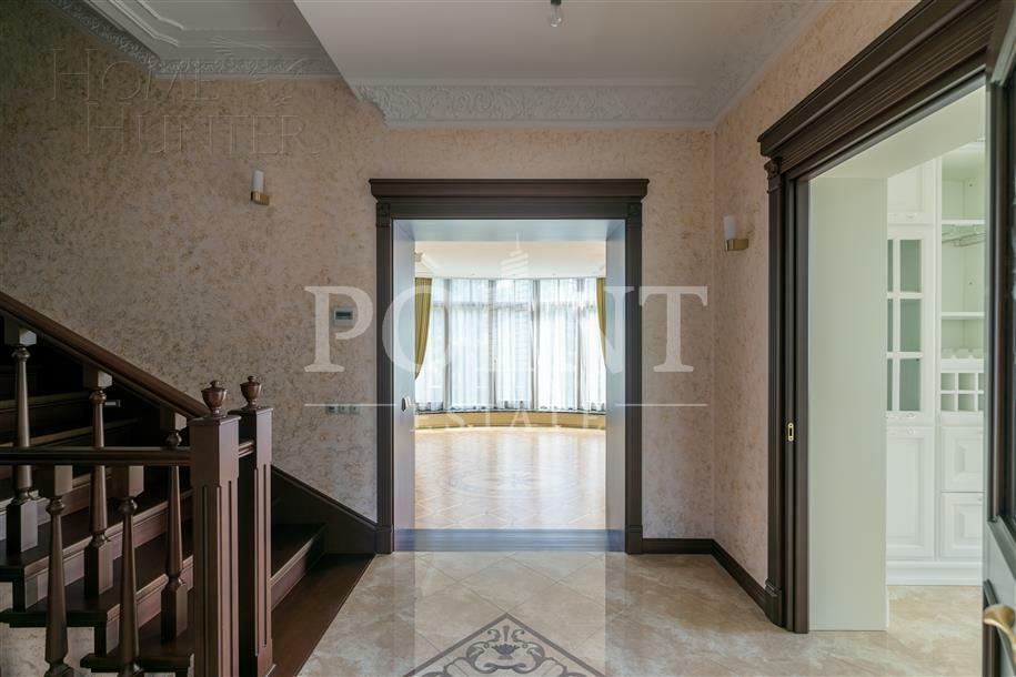 3-этажный коттедж 860 м² с отделкой