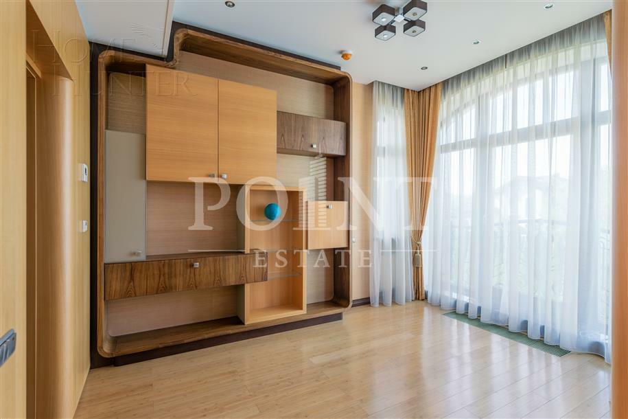 3-этажный коттедж 860 м² с отделкой