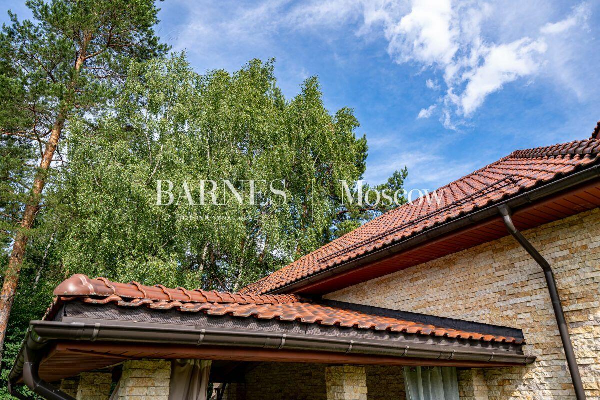 2-этажный коттедж 635.2 м² без отделки