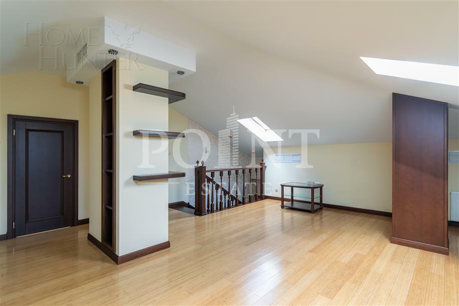 3-этажный коттедж 860 м² с отделкой