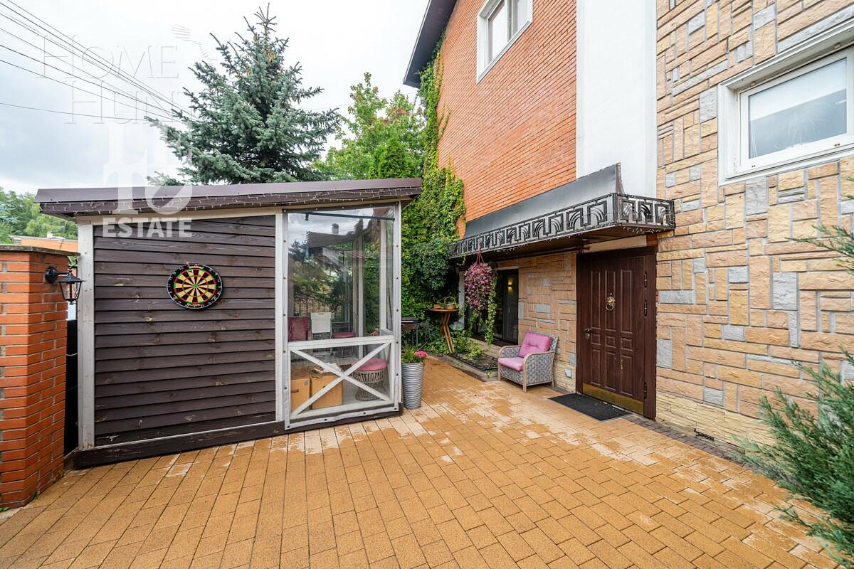 4-этажный таунхаус 220 м² с отделкой