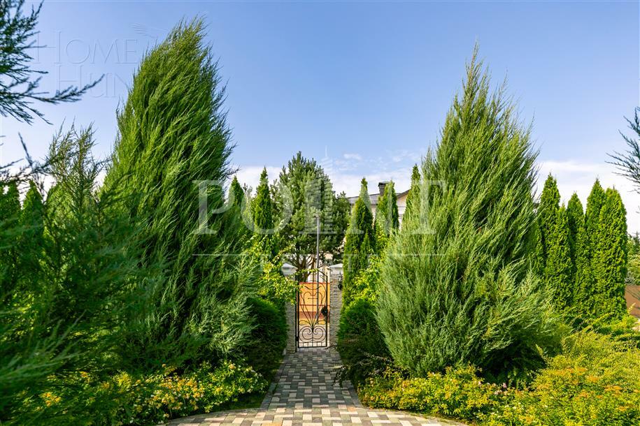 3-этажный коттедж 860 м² с отделкой