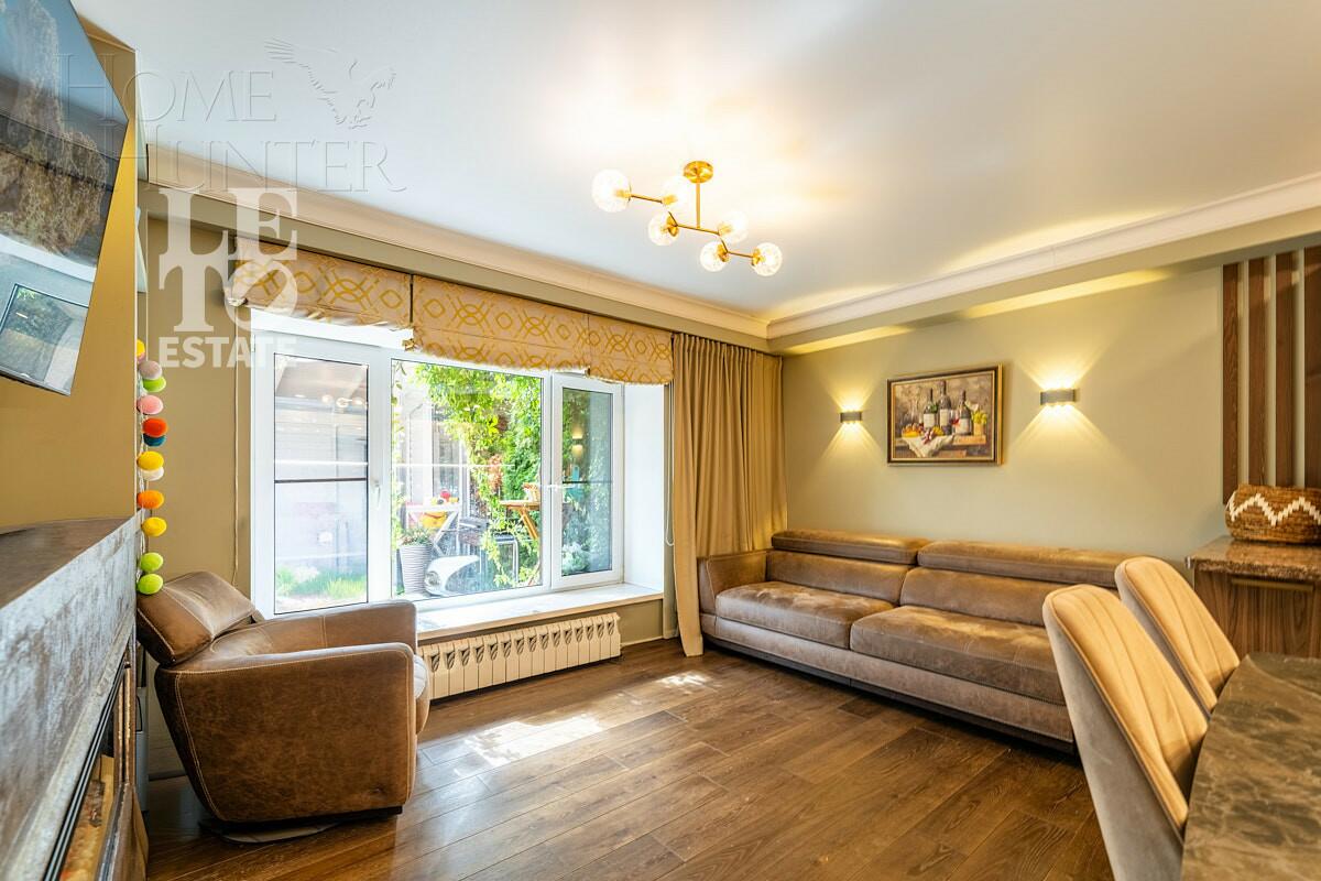 4-этажный таунхаус 220 м² с отделкой