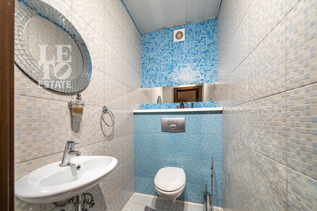 4-этажный таунхаус 220 м² с отделкой