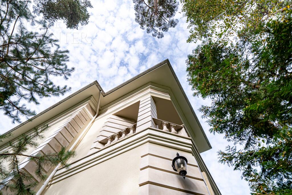 2-этажный коттедж 696 м² с отделкой