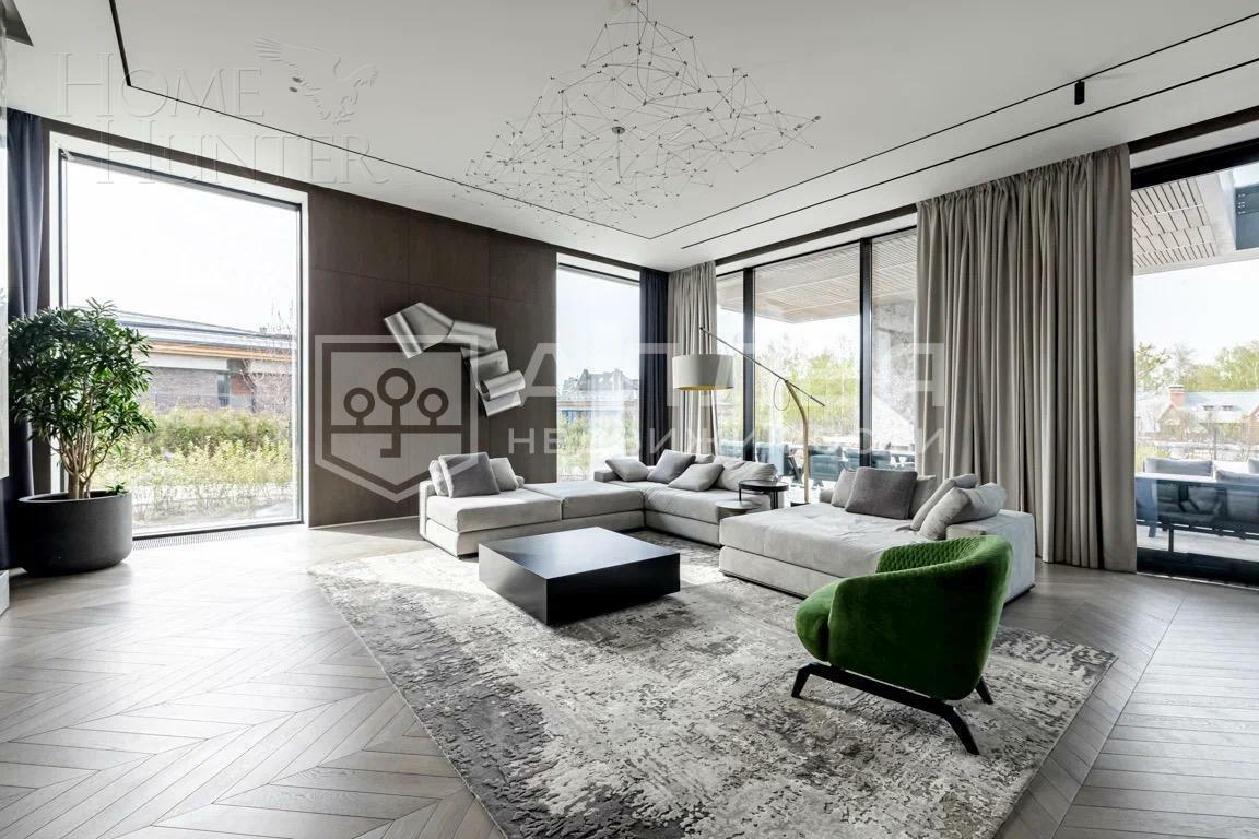 3-этажный коттедж 1 450 м² с отделкой