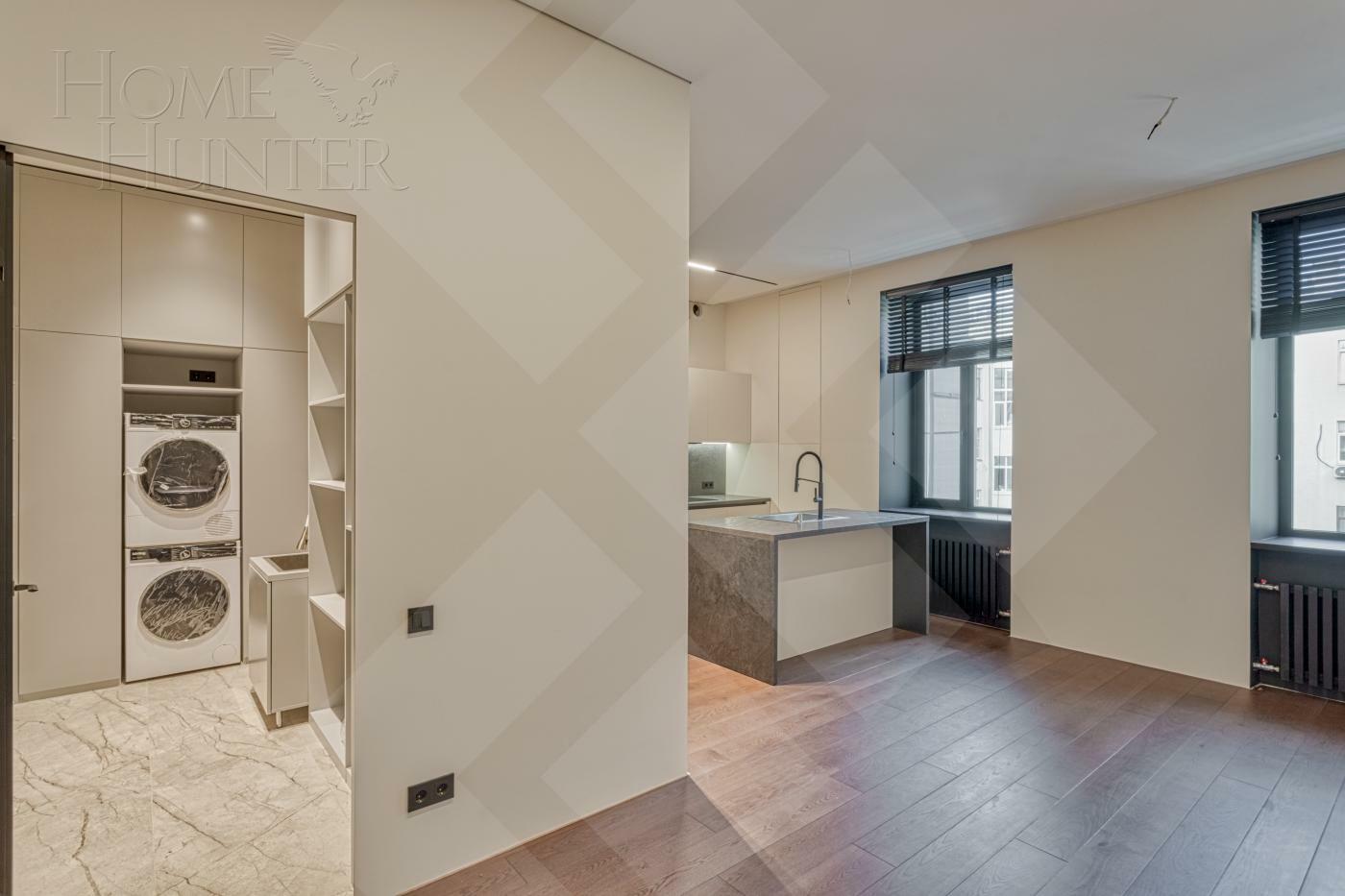 4-КОМН. КВАРТИРА С ОТДЕЛКОЙ 250.25 М² НА 4 ЭТАЖЕ