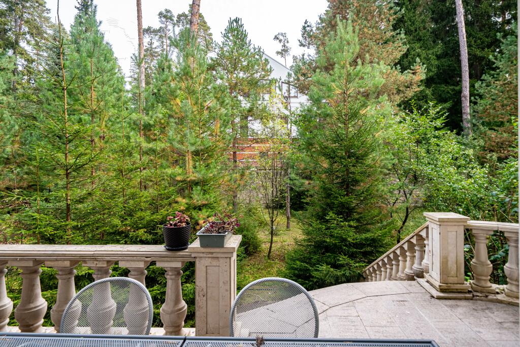 2-этажный коттедж 696 м² с отделкой