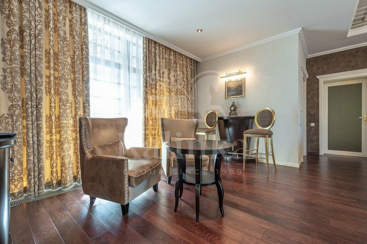 2-этажный коттедж 528 м² с отделкой