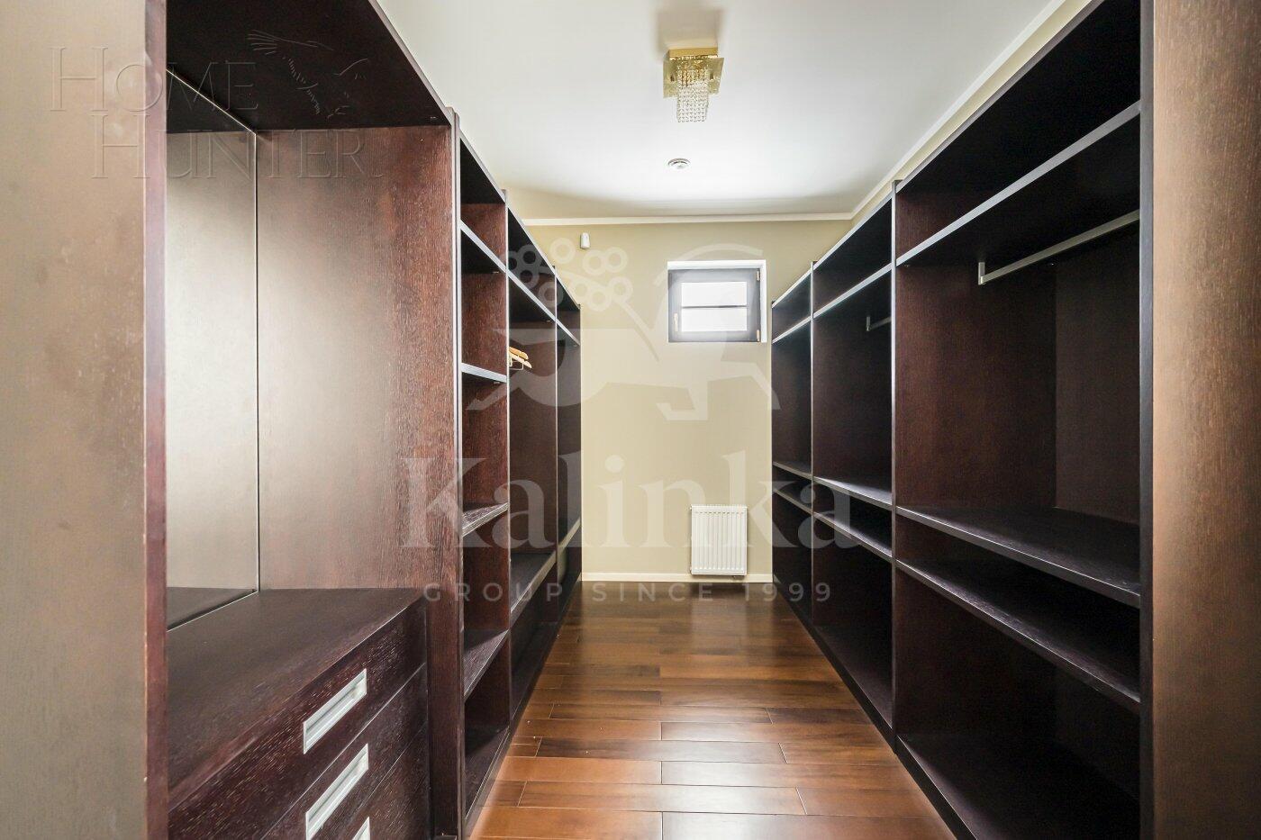 2-этажный коттедж 528 м² с отделкой