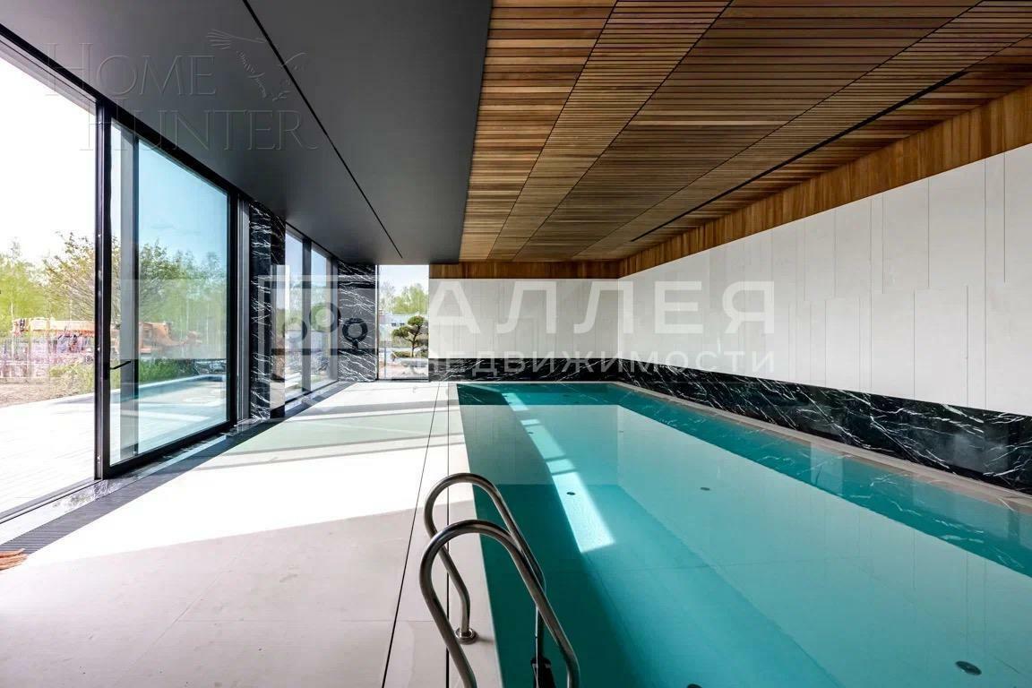 3-этажный коттедж 1 450 м² с отделкой