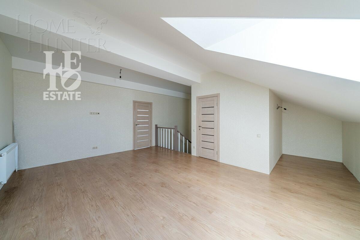 2-этажный таунхаус 286.7 м² с отделкой