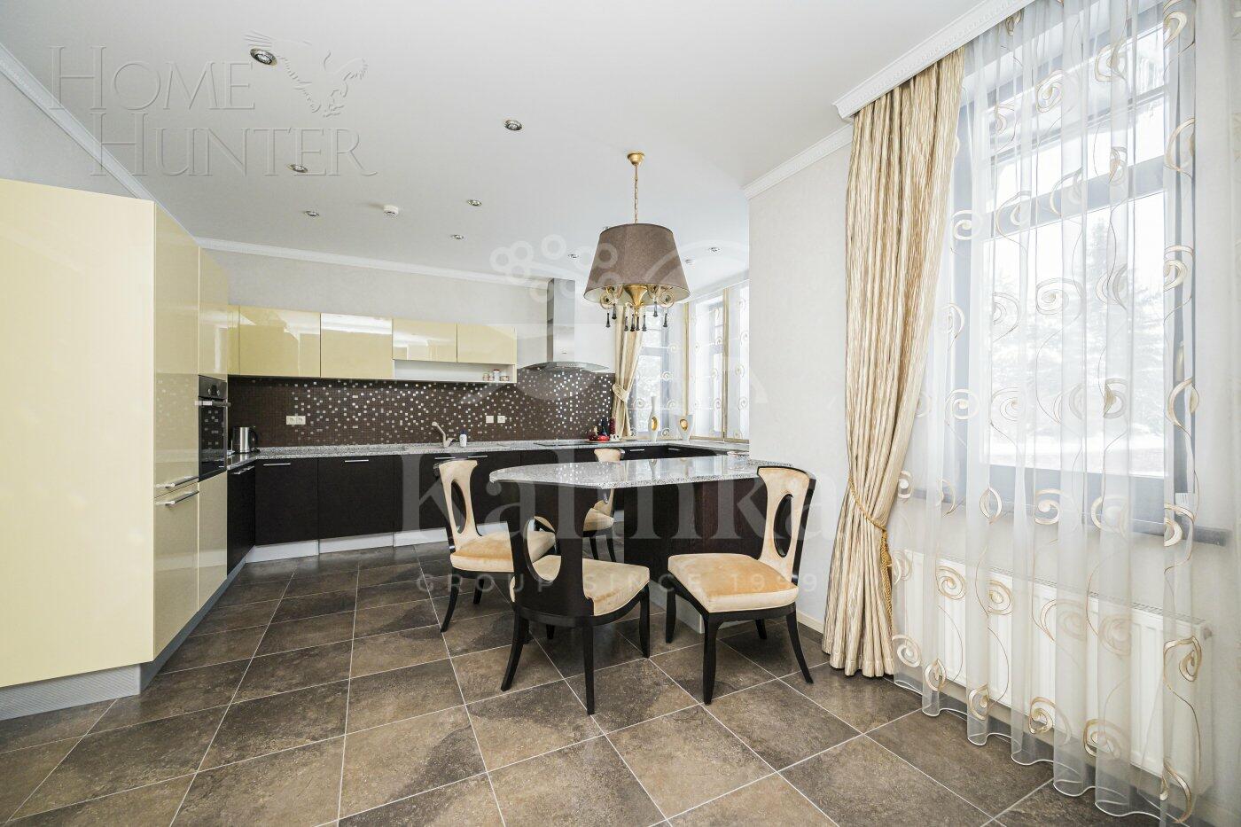 2-этажный коттедж 528 м² с отделкой