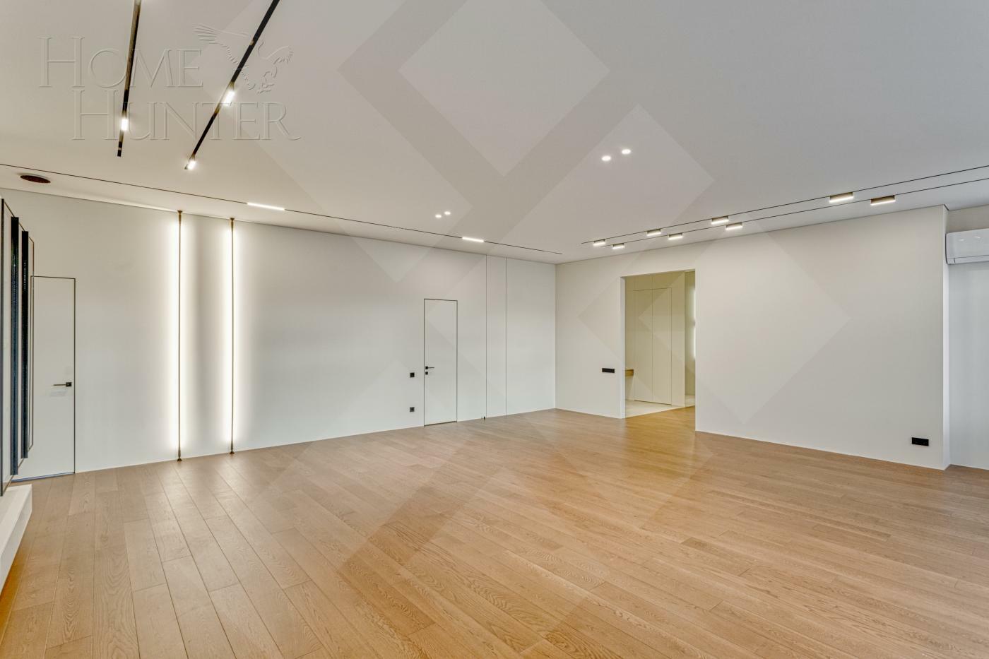 4-КОМН. КВАРТИРА С ОТДЕЛКОЙ 250.25 М² НА 4 ЭТАЖЕ